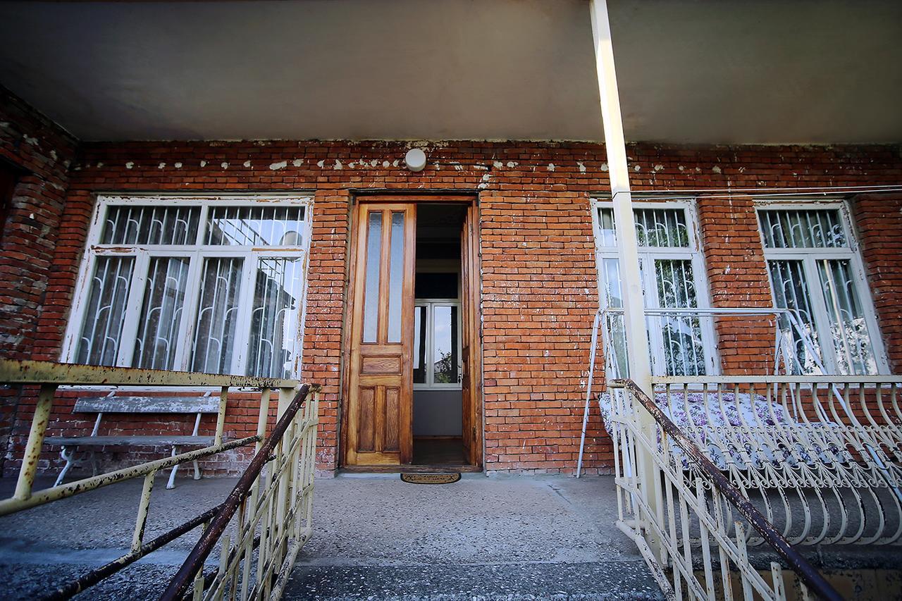 Guest House Old クタイシ エクステリア 写真
