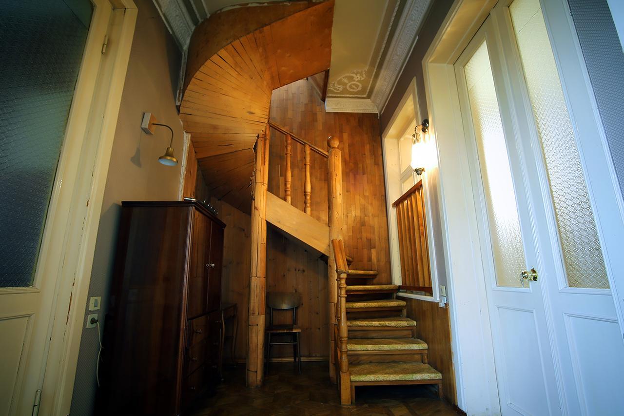 Guest House Old クタイシ エクステリア 写真