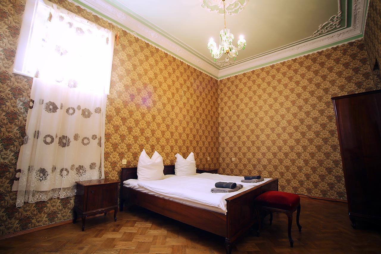 Guest House Old クタイシ エクステリア 写真