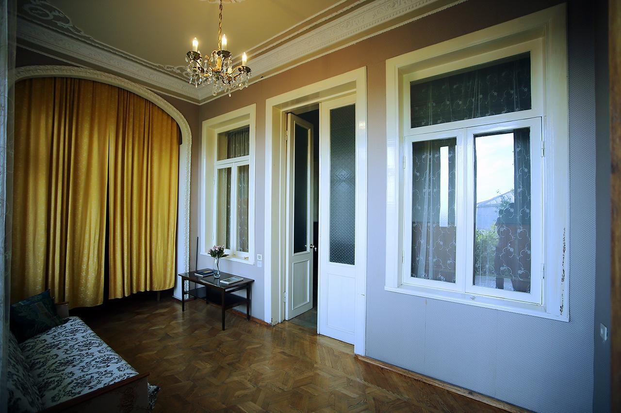 Guest House Old クタイシ エクステリア 写真
