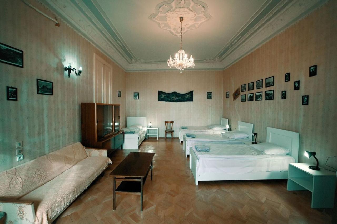 Guest House Old クタイシ エクステリア 写真
