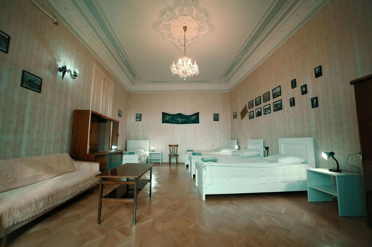 Guest House Old クタイシ エクステリア 写真