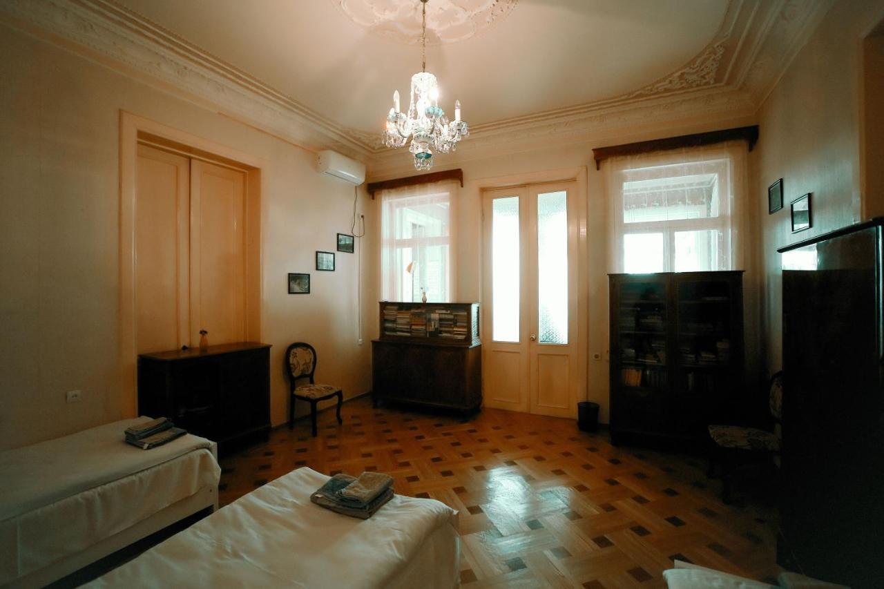 Guest House Old クタイシ エクステリア 写真